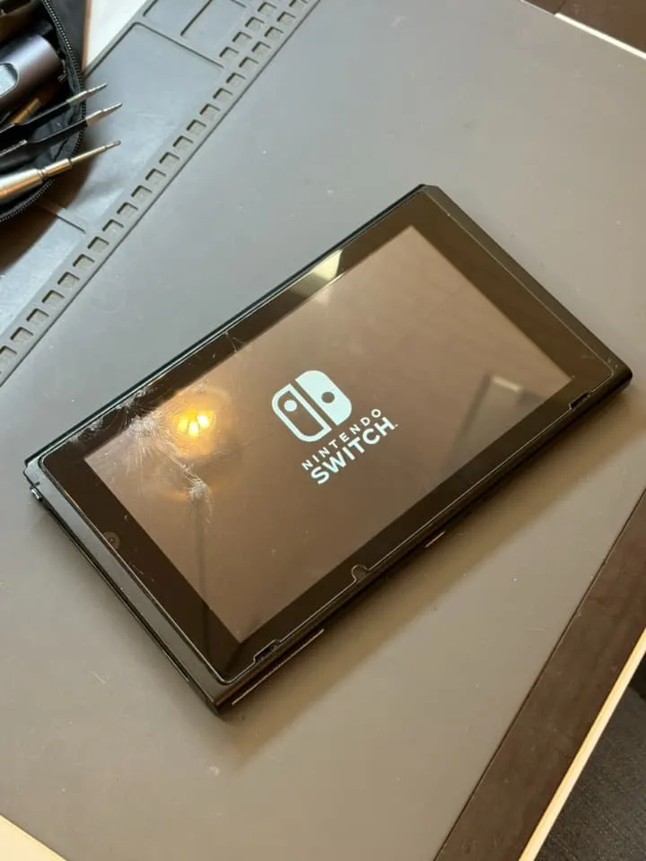 Switchの画面修理