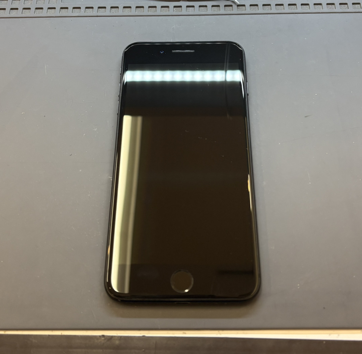 iPhone7Plusの画面修理