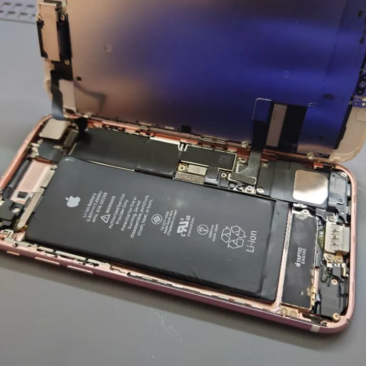 iPhone7 バッテリー交換