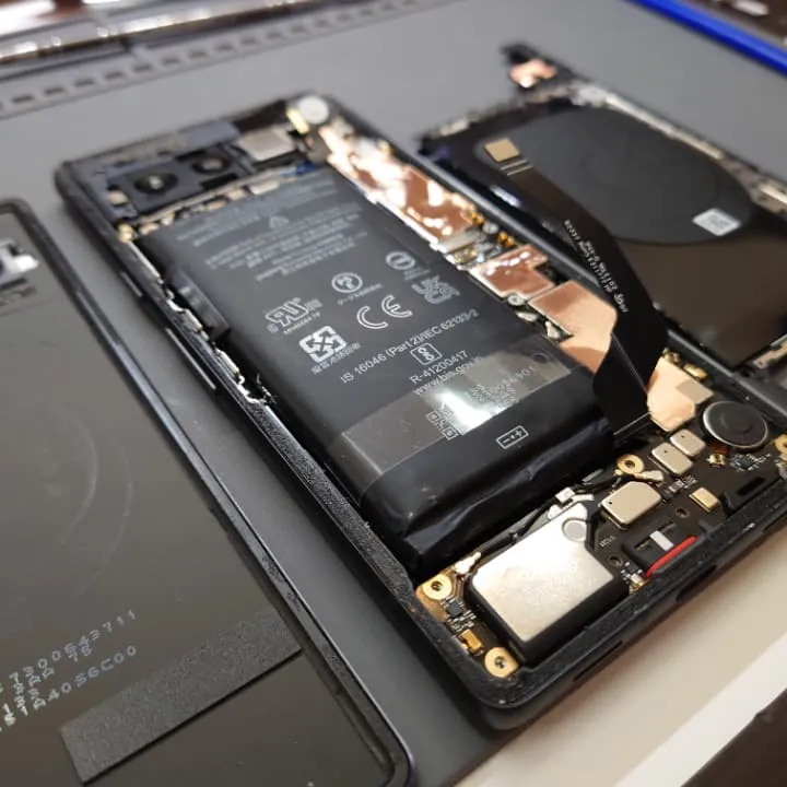 Pixel7aバッテリー膨張修理