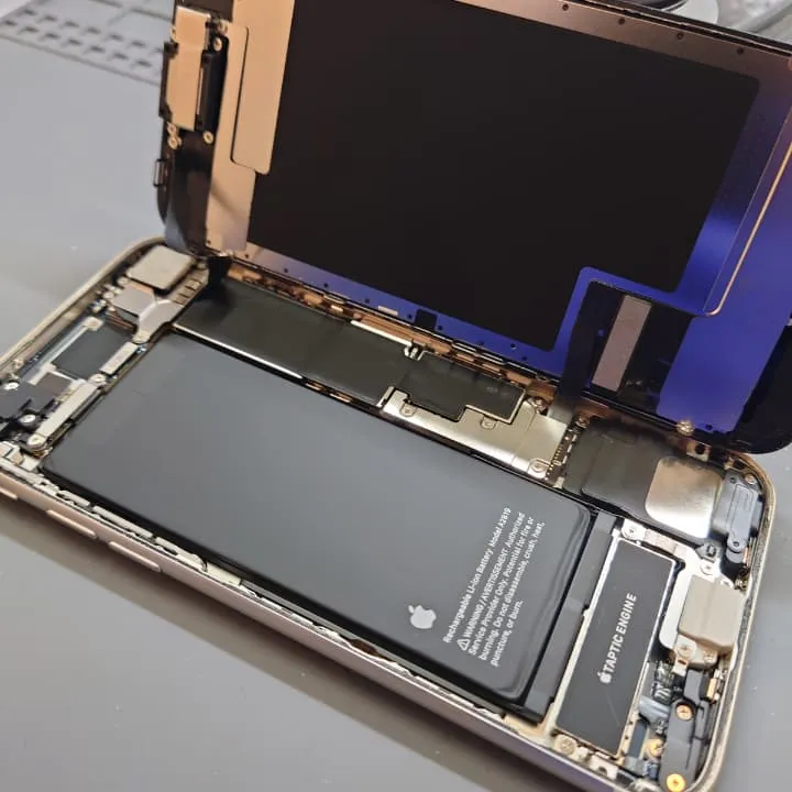 iPhoneSE3のバッテリー交換