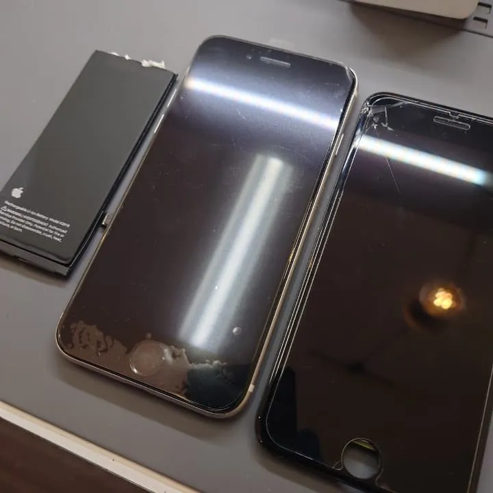 iPhoneSE3のバッテリー交換