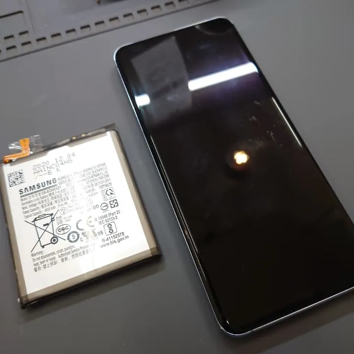 【札幌市東区】Galaxy S21のバッテリー交換｜スマートクリアで即日対応【イオン栄町店】