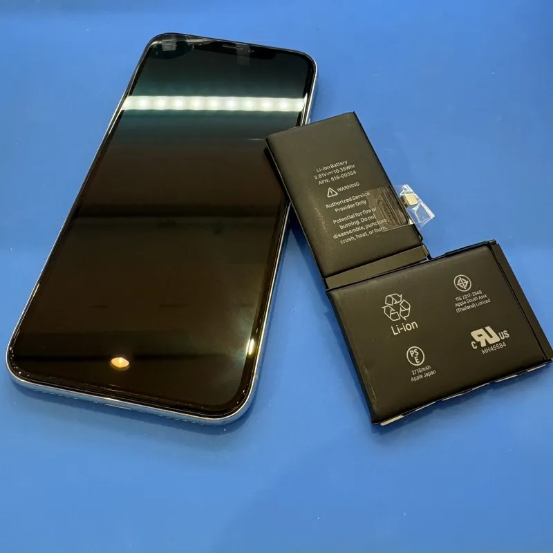 iPhoneXのバッテリー膨張を即日修理!!