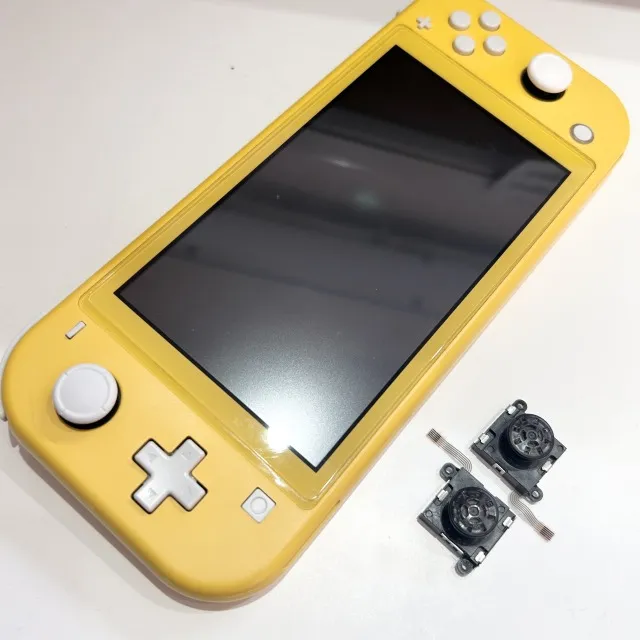 Switch Liteのスティック2本交換と内部清掃を実施しました