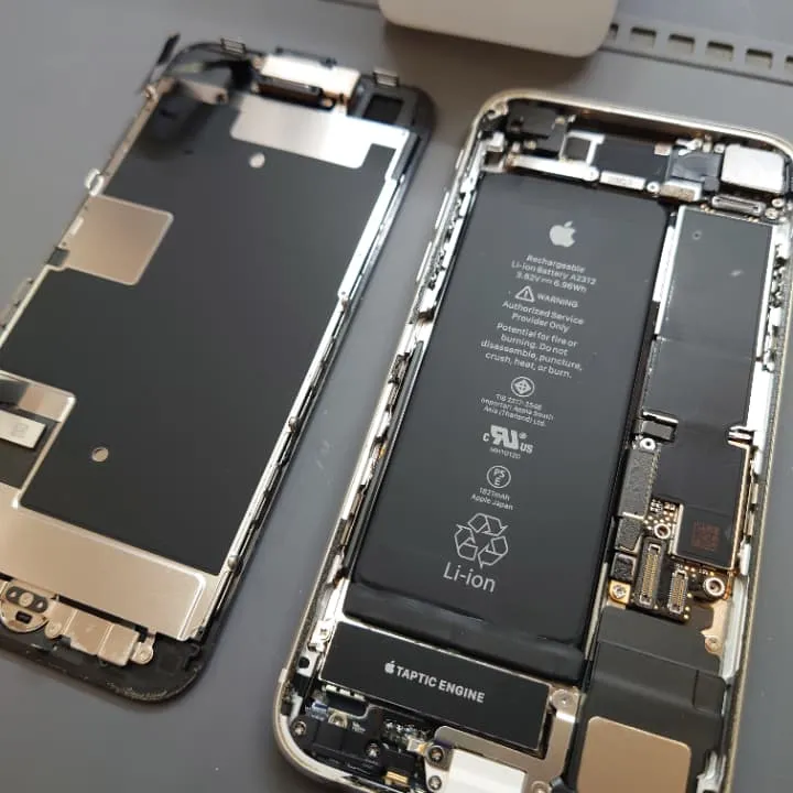 iPhone8 バッテリー交換