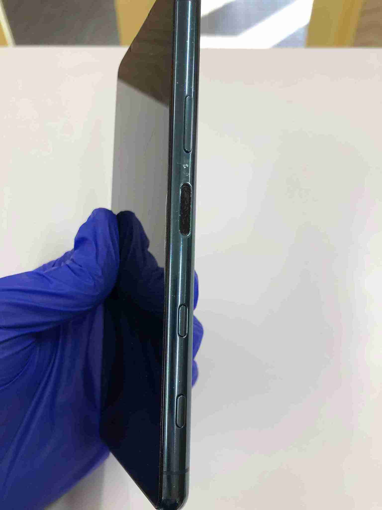 Xperia5Ⅲの電源ボタン