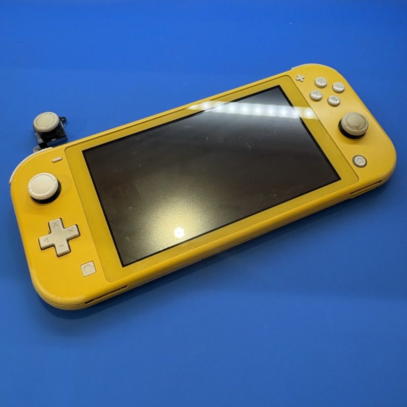 Nintendo Switch Lite 左スティック交換修理について