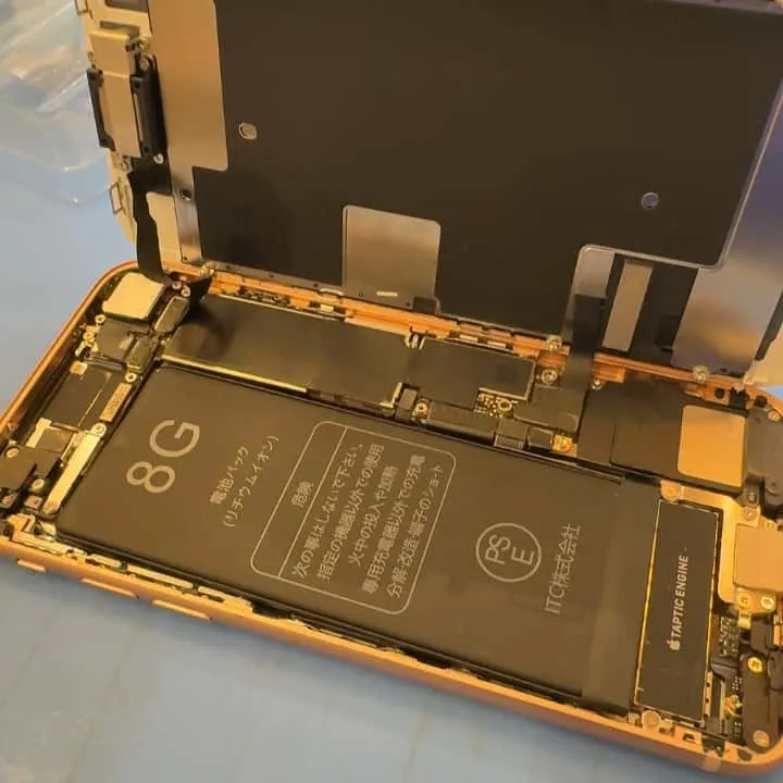 【札幌市南区】iPhone8のバッテリー交換ならスマートクリアで即日修理対応【イオン藻岩店】