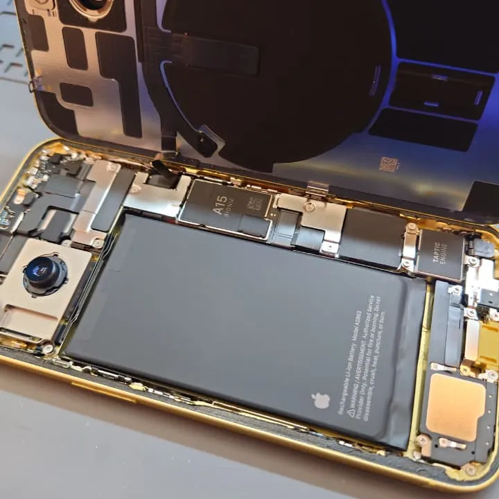 iPhone14のバッテリー交換