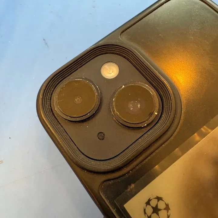 iPhone14のバックカメラ交換
