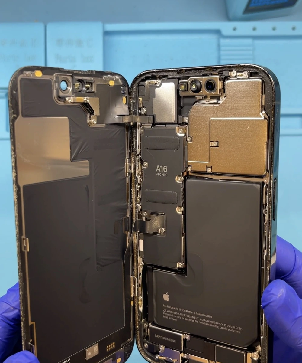 iPhone14Proバッテリー交換