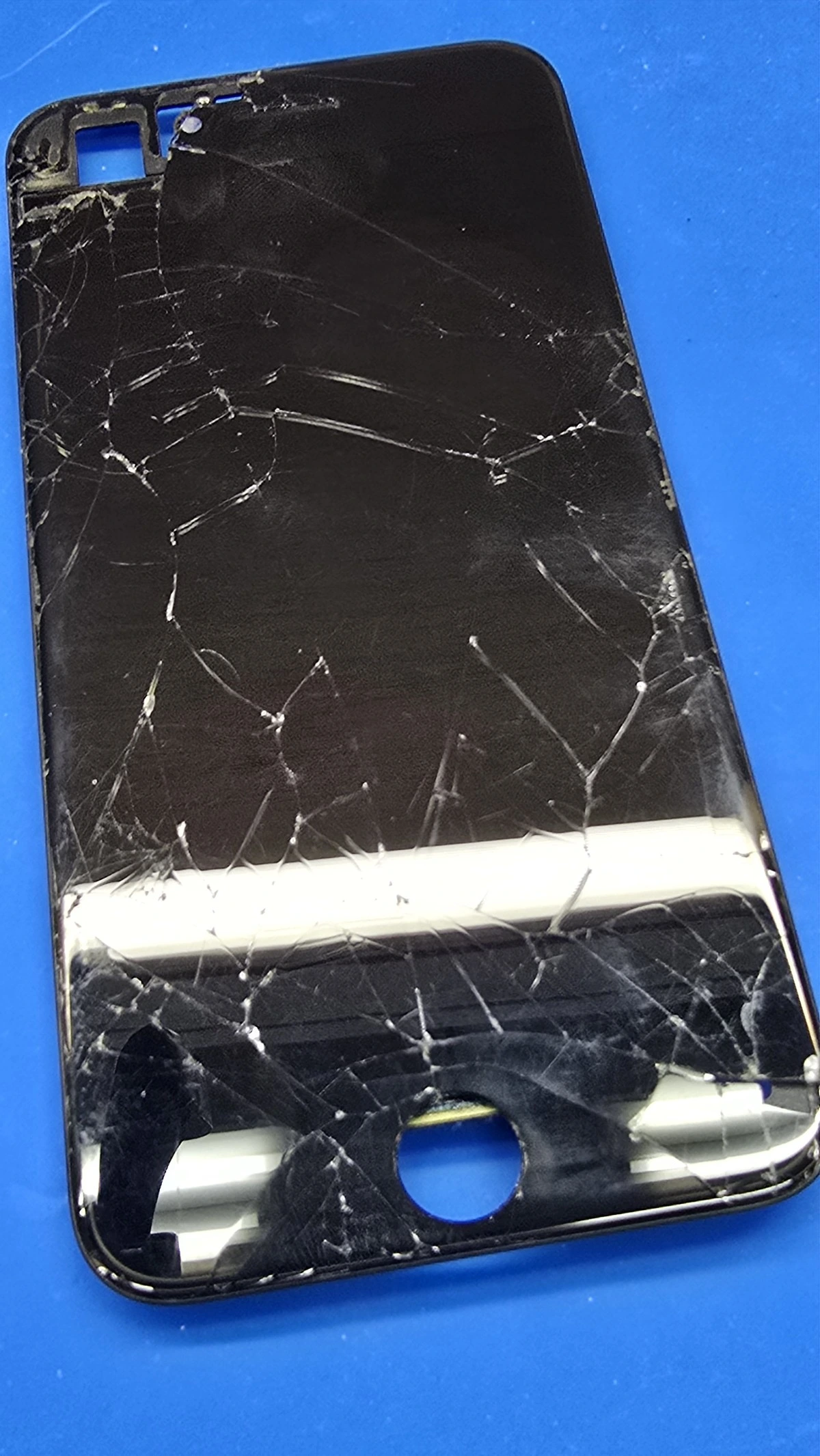 iPhone画面修理 スマートクリアイオン札幌西岡店