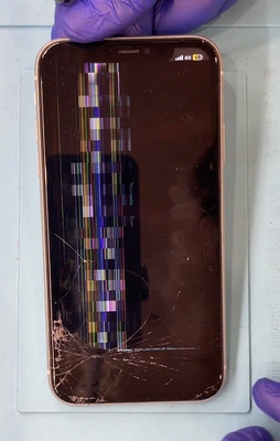 札幌駅でiPhone11画面割れ修理前の状態｜スマートクリア札幌駅アピア店