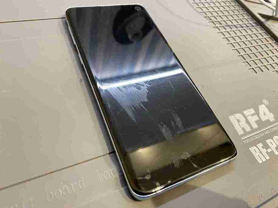 Galaxy S10のバッテリー交換 大阪