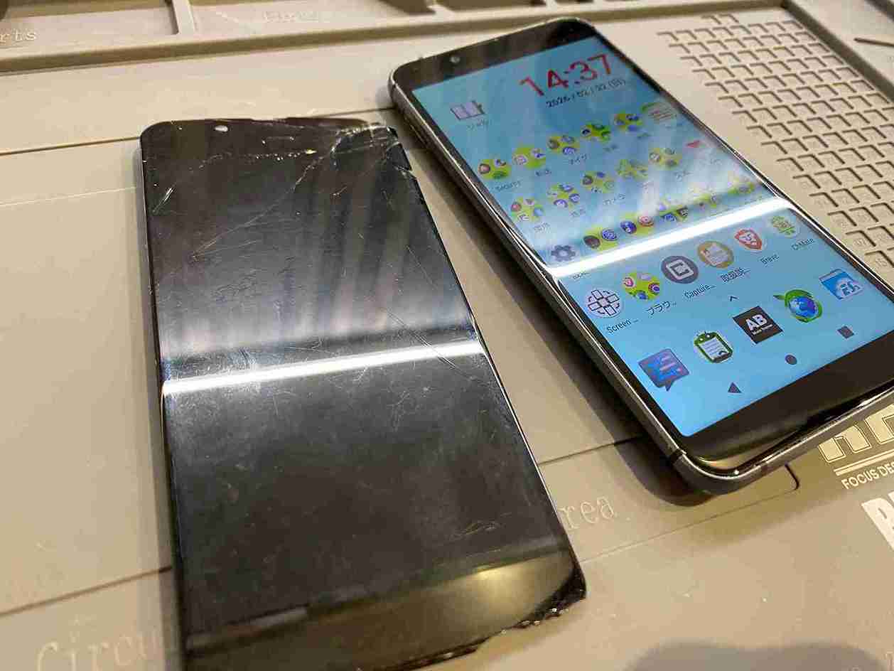 Xperia8Liteの画面割れ修理 大阪