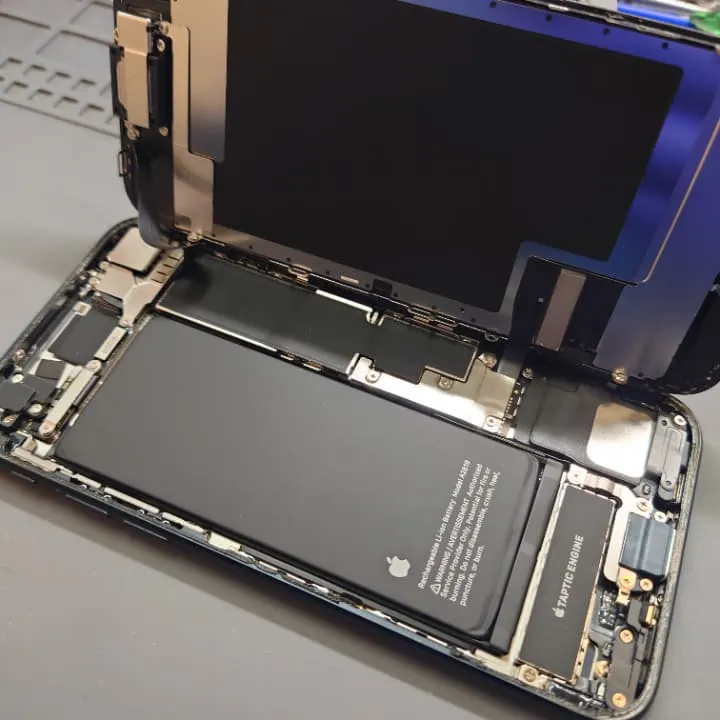 iPhoneSE3バッテリー交換