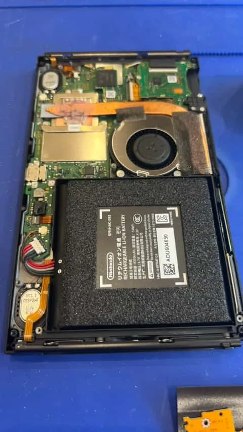 任天堂Switchバッテリー交換即日修理対応【スマートクリア イオン桑園店】