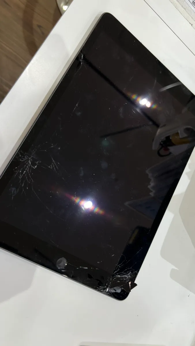 iPad第9世代の液晶交換なら桑園のスマートクリア