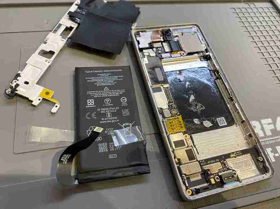 Google Pixelのバッテリー交換で指紋認証が消える？？スマートクリア天神橋筋六丁目駅前店