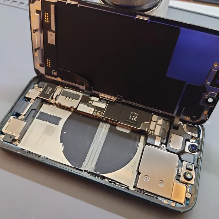 iPhone13バッテリー交換