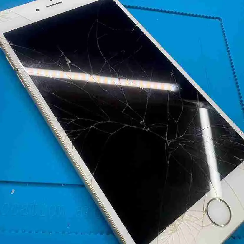 iPhoneシリーズ画面割れ
昭島