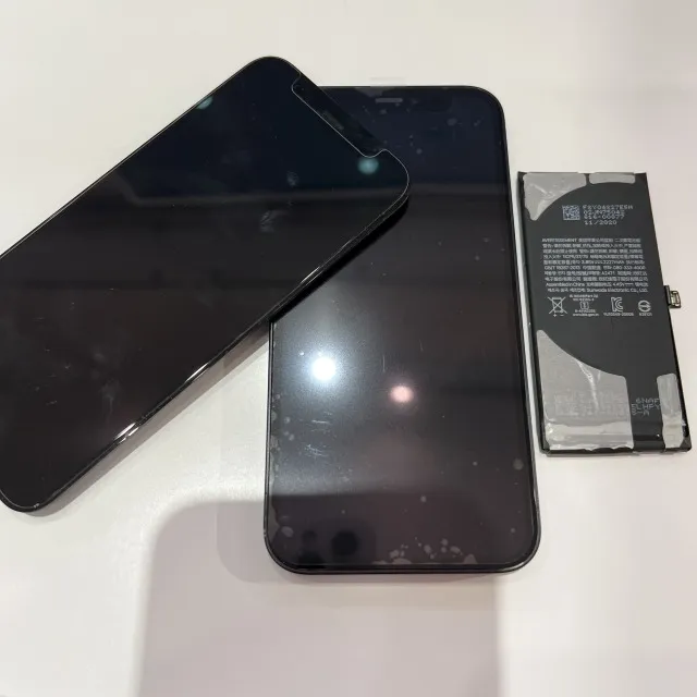 iPhone12 miniの液晶交換＋バッテリー交換を行いました！
