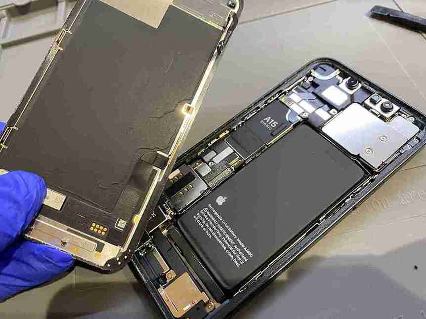 iPhone12のバッテリー交換 大阪市北区 スマートクリア