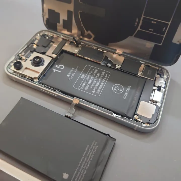 iPhone15 バッテリー交換