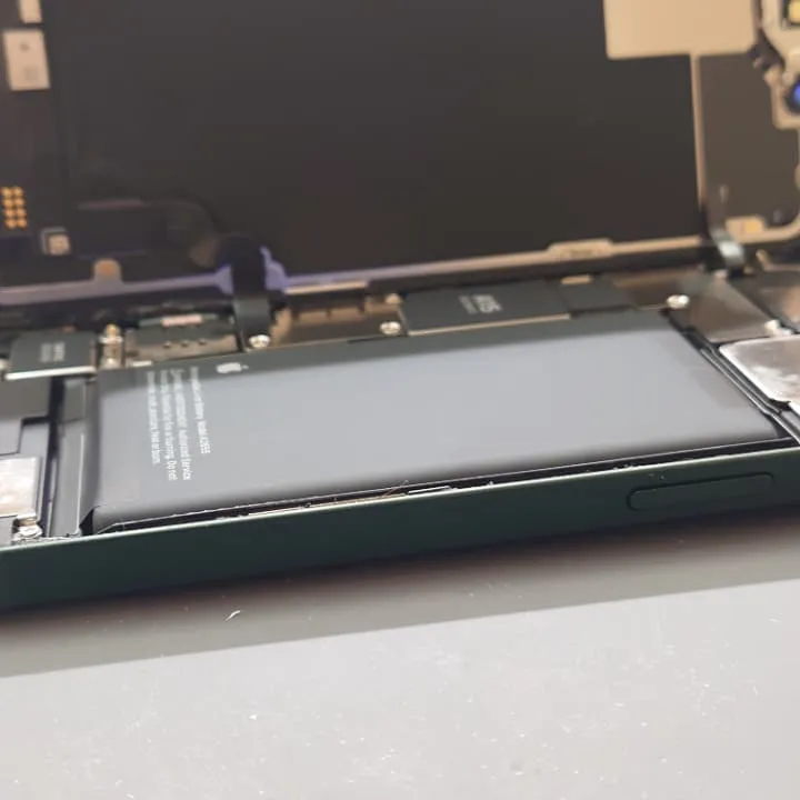 iPhone13バッテリー交換