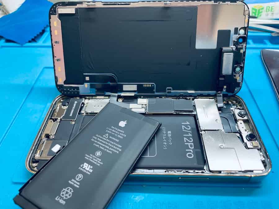 iPhone12PROのバッテリー交換承りました！