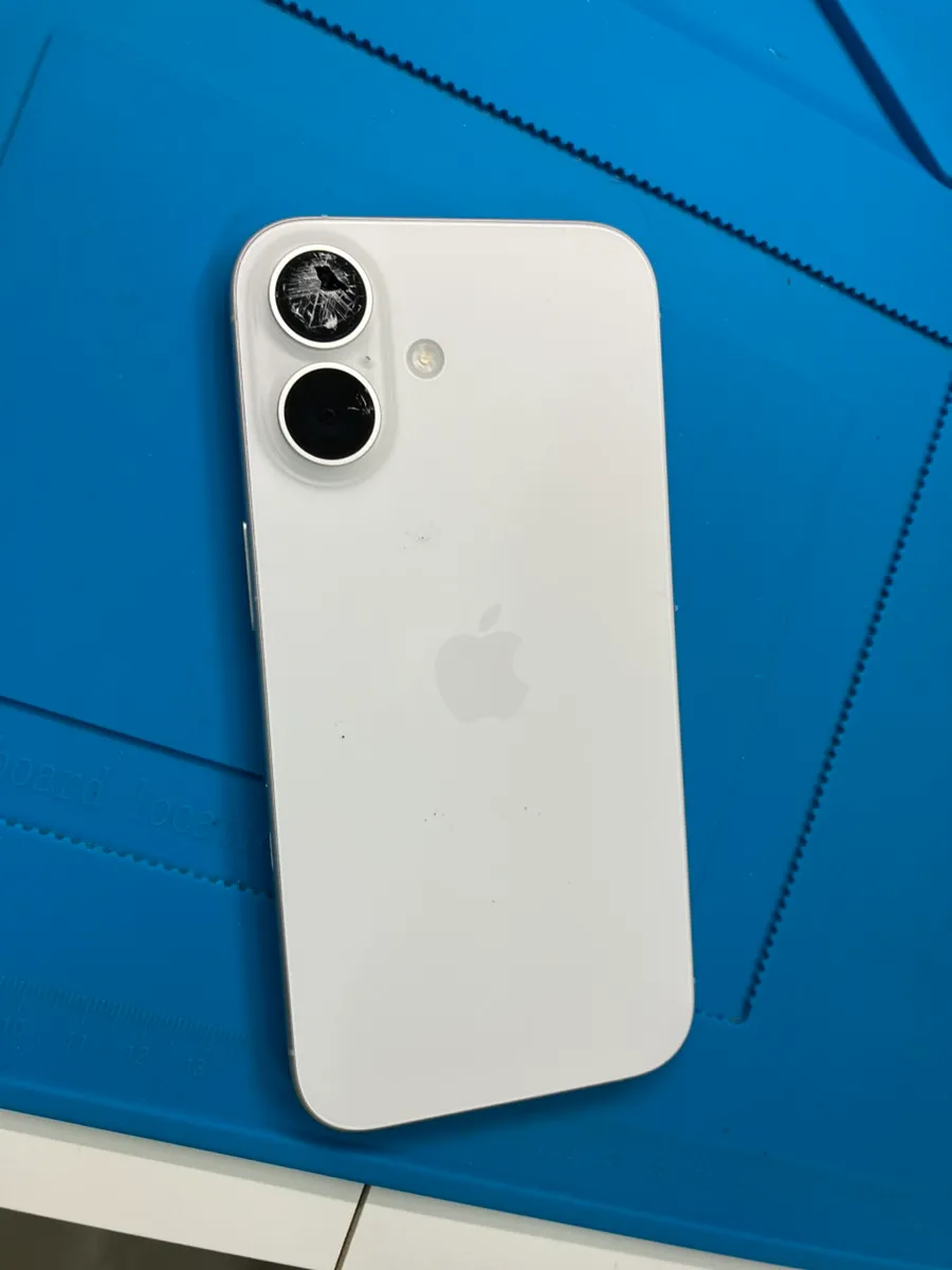 【そのヒビ、映えじゃ済まない。】iPhone16のカメラレンズ割れ急増中！？昭島駅で即日修理も対応中！