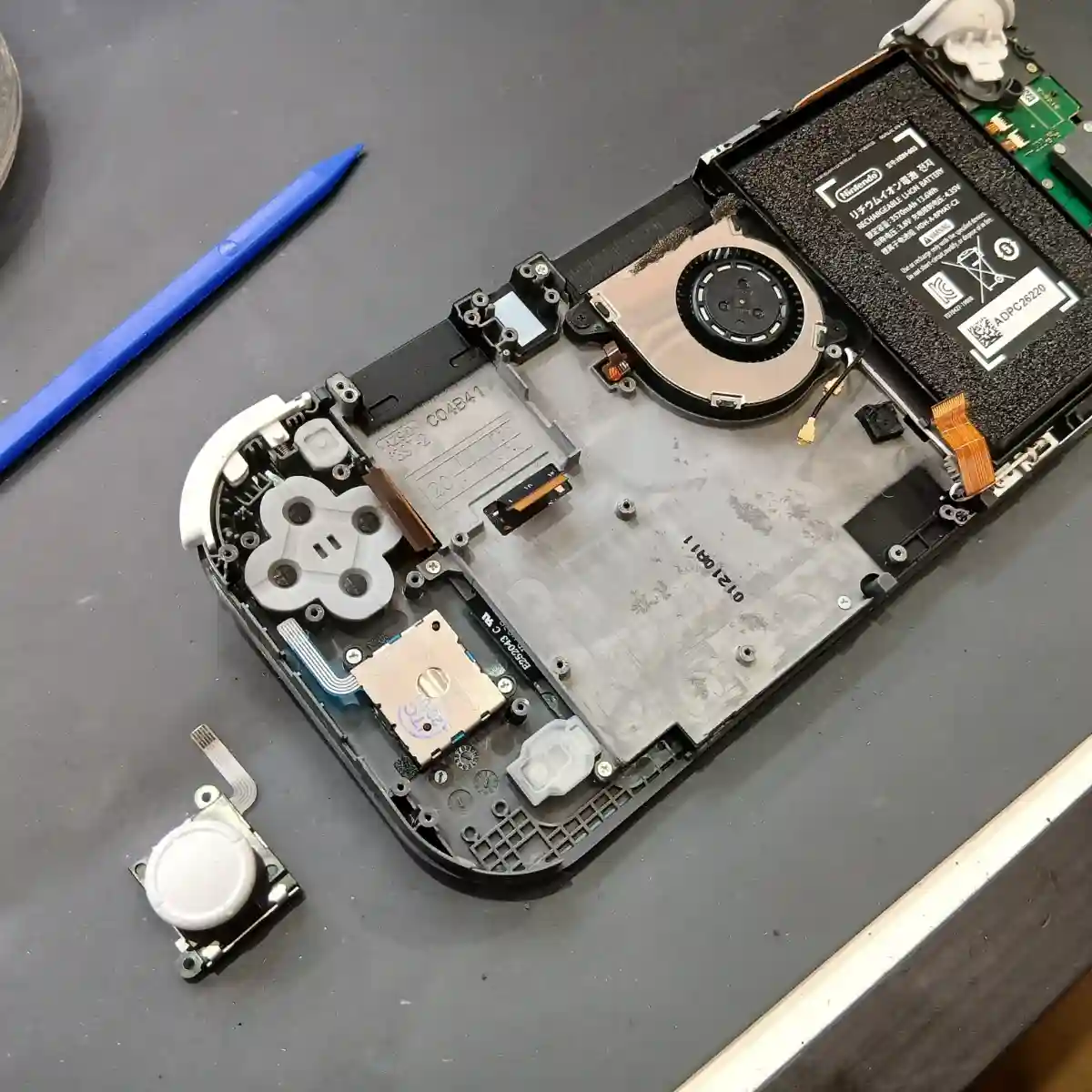 Switchのスティック交換