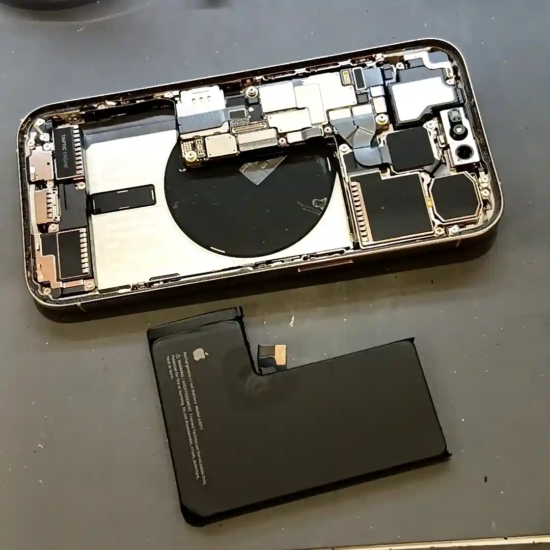 iPhone15Proのバッテリー交換