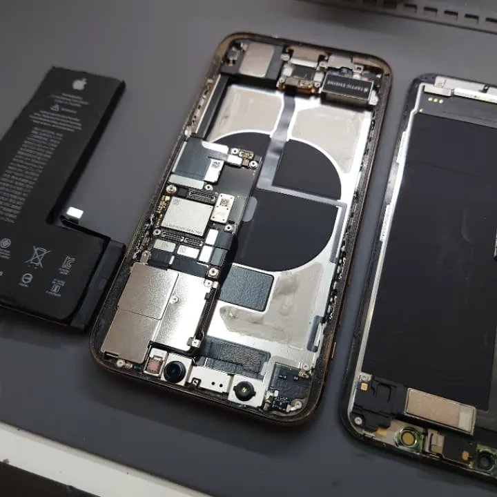 iPhone11ProMaxの電池交換は1時間で完了！【スマートクリア札幌栄町店】