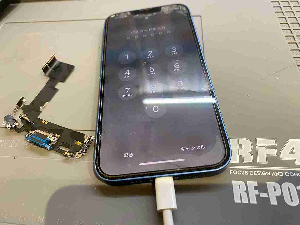 iPhone13の充電口ライトニングコネクタ修理 大阪 スマートクリア
