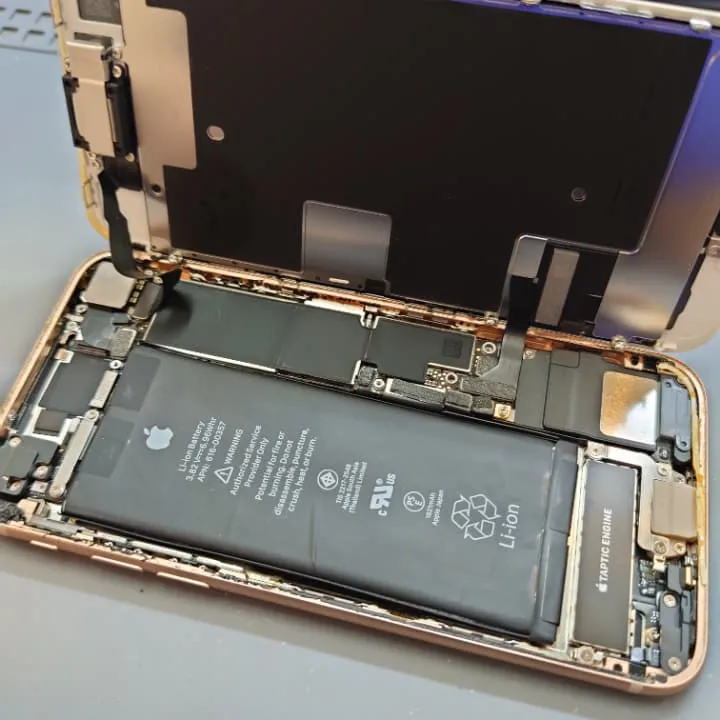iPhone7バッテリー交換