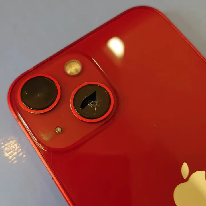 iPhone13miniカメラレンズ割れ修理