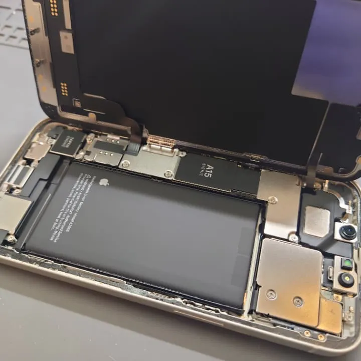 iPhone13バッテリー交換