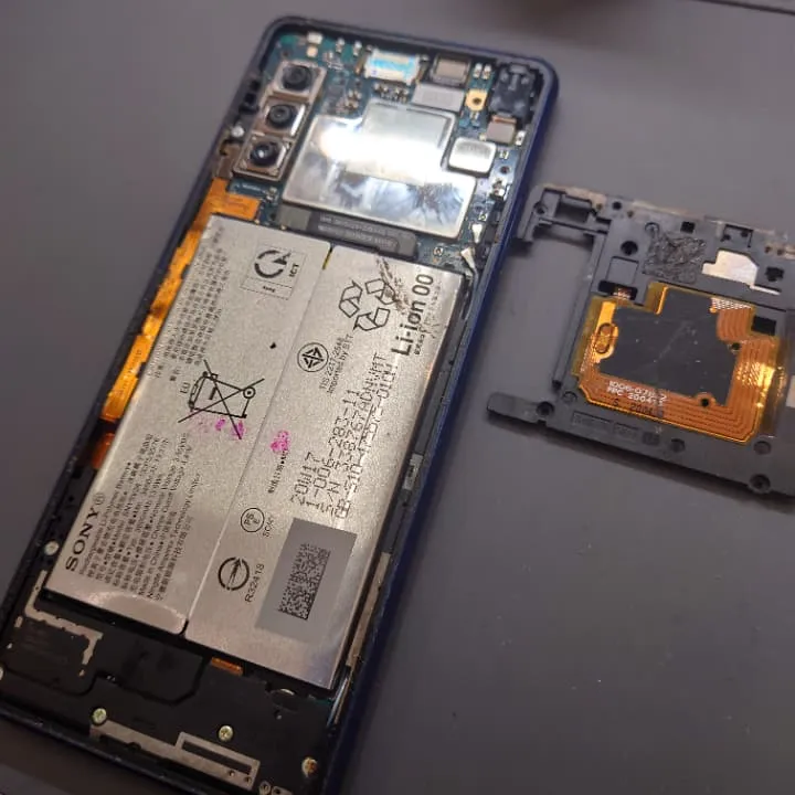 XPERIA10Ⅱバッテリー交換