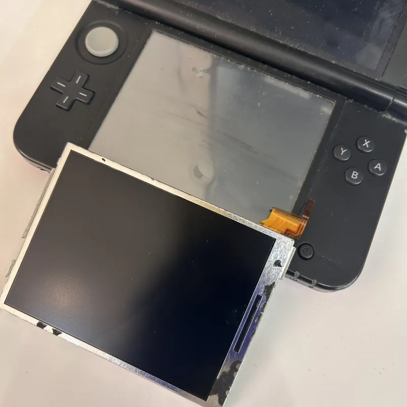 ニンテンドー3DS LLの下側液晶交換ならスマートクリア函館店へ！