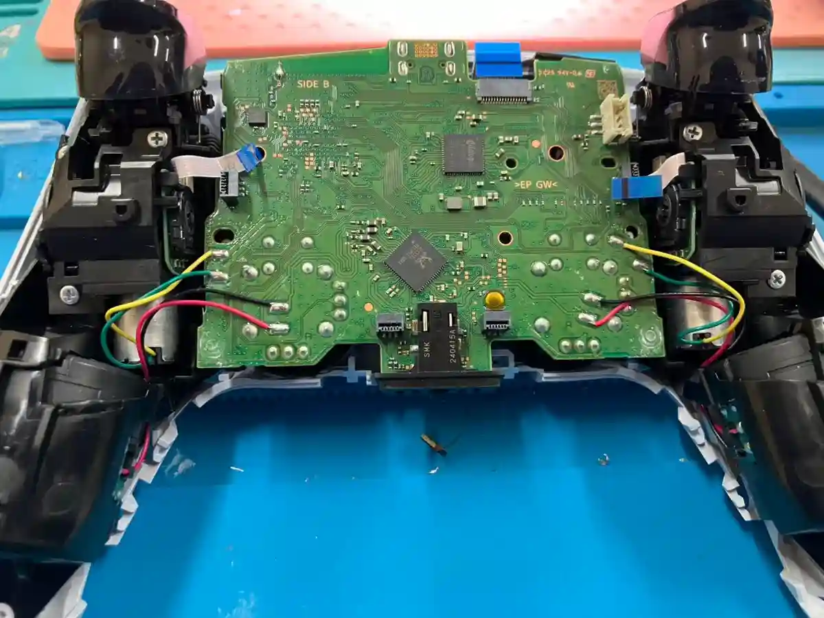 PS5コントローラーのドリフト現象は修理で改善！昭島で即日対応ならスマートクリア昭島駅前店へ