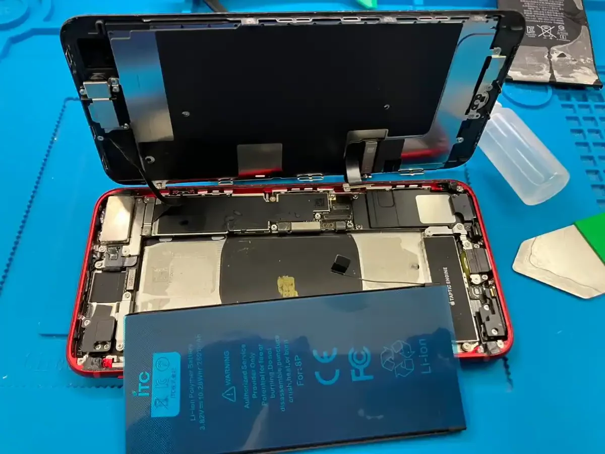 iPhone 8 Plusのバッテリー交換