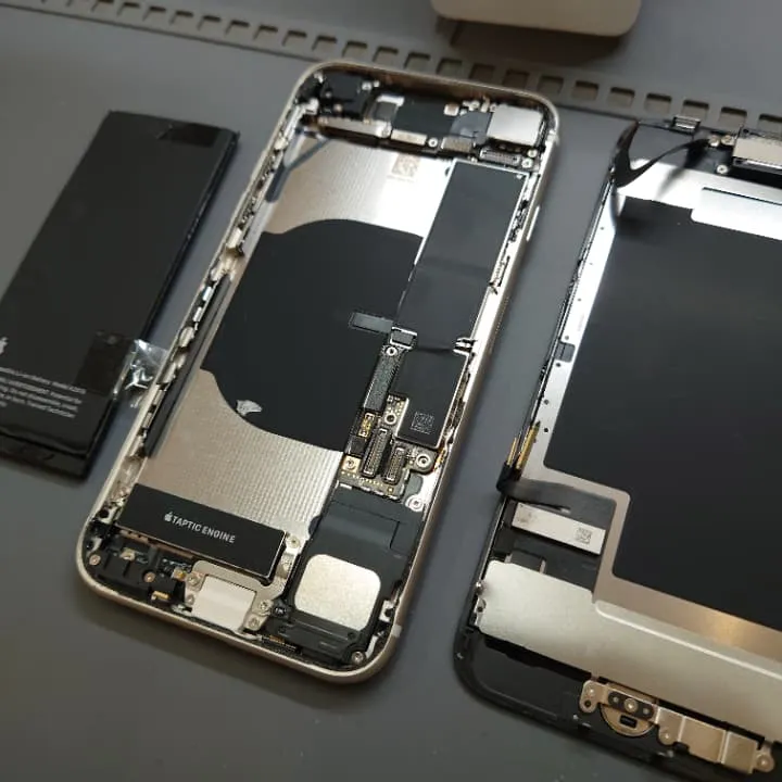 iPhoneSE3バッテリー交換