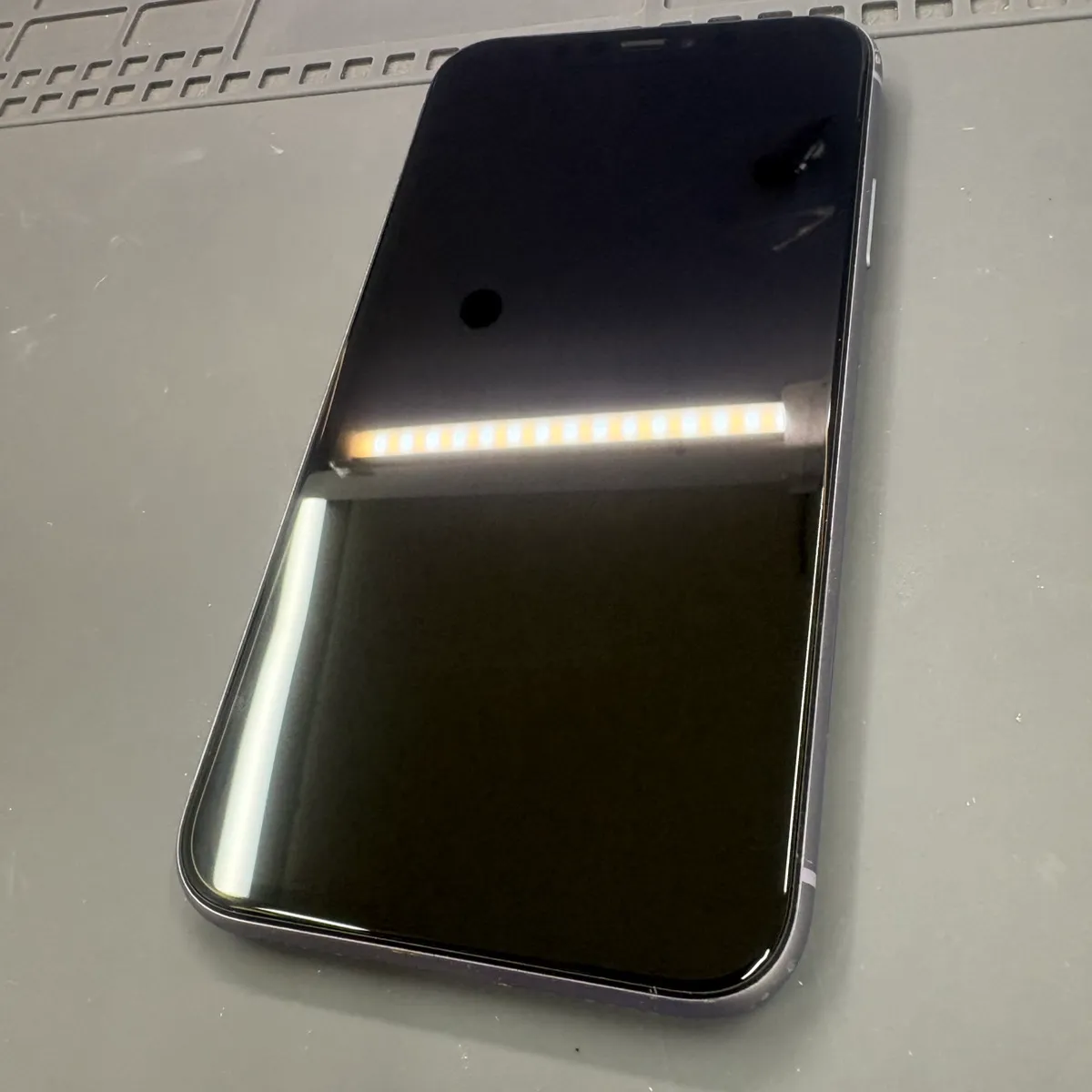 昭島 iPhone11画面交換