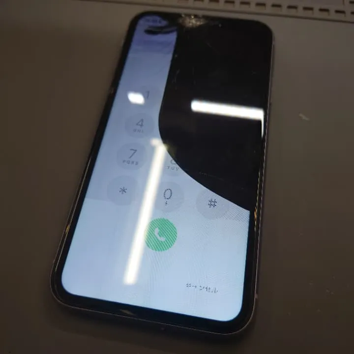 iPhone 12の液晶漏れ修理、即日対応｜札幌栄町