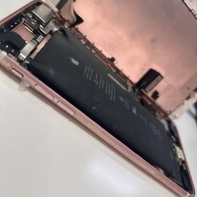 iPhone7Plusのバッテリー膨張