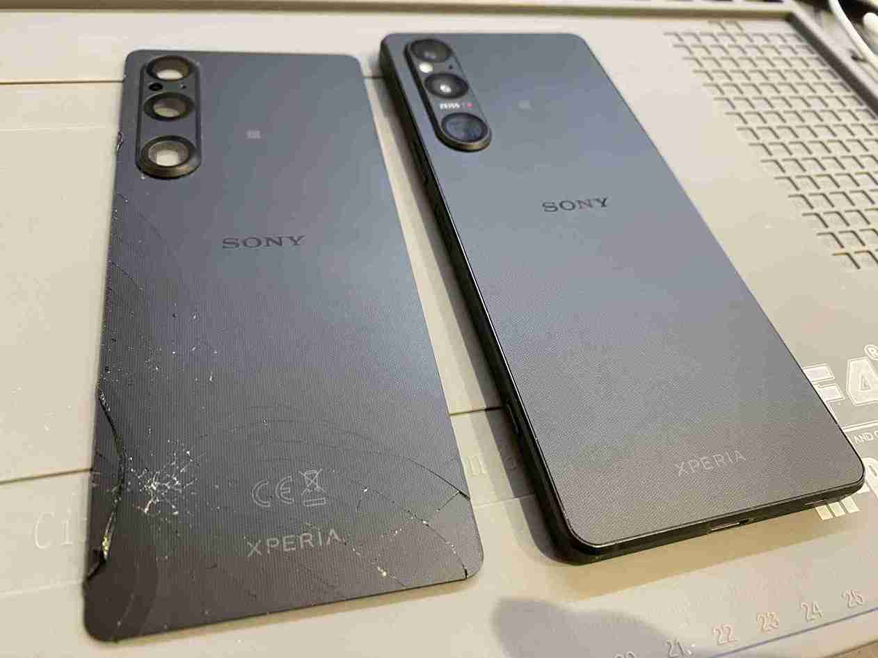 スマートクリア天六店ではスマホの背面割れ修理を行なっております！