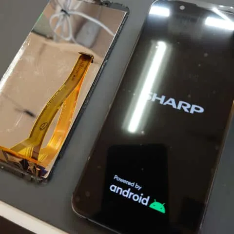 AQUOS sense3画面割れ修理