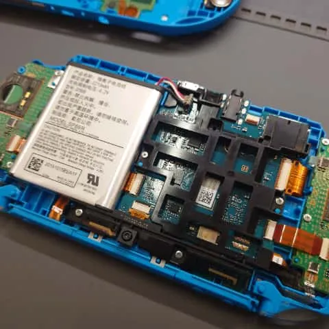 PS Vitaのバッテリー交換